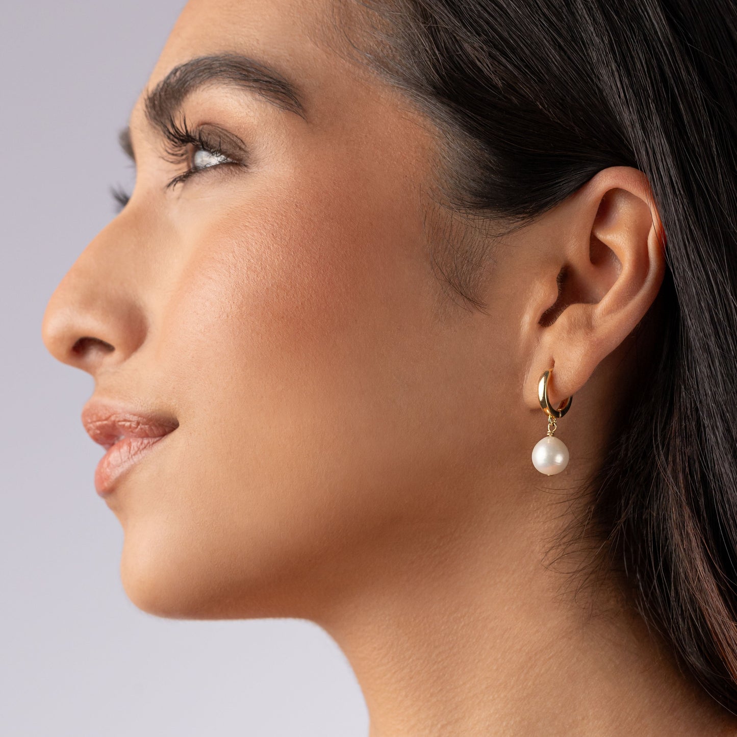 Perla Huggies Earrings